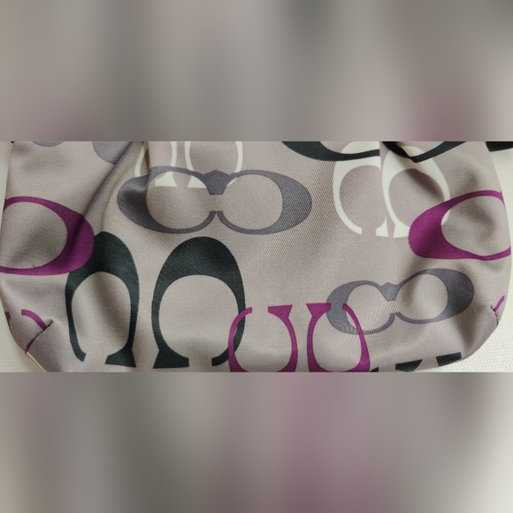 Coach Signature Wristlet Multicolor Sateen Print New with Tag - Picture 8 of 10